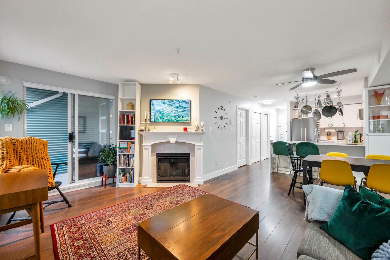Listing Image 6