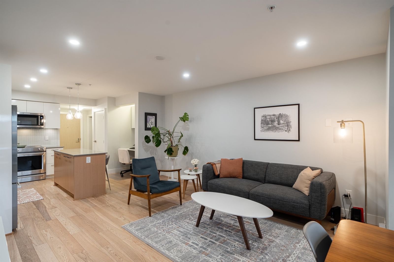 Listing Image 11