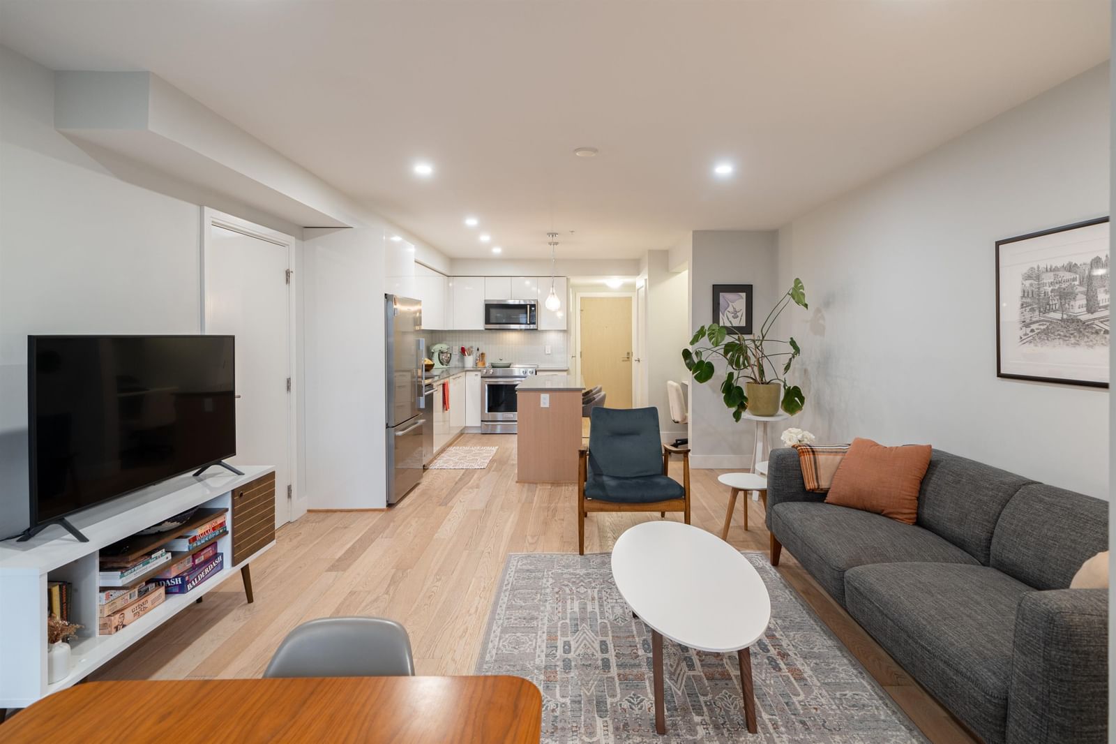 Listing Image 14