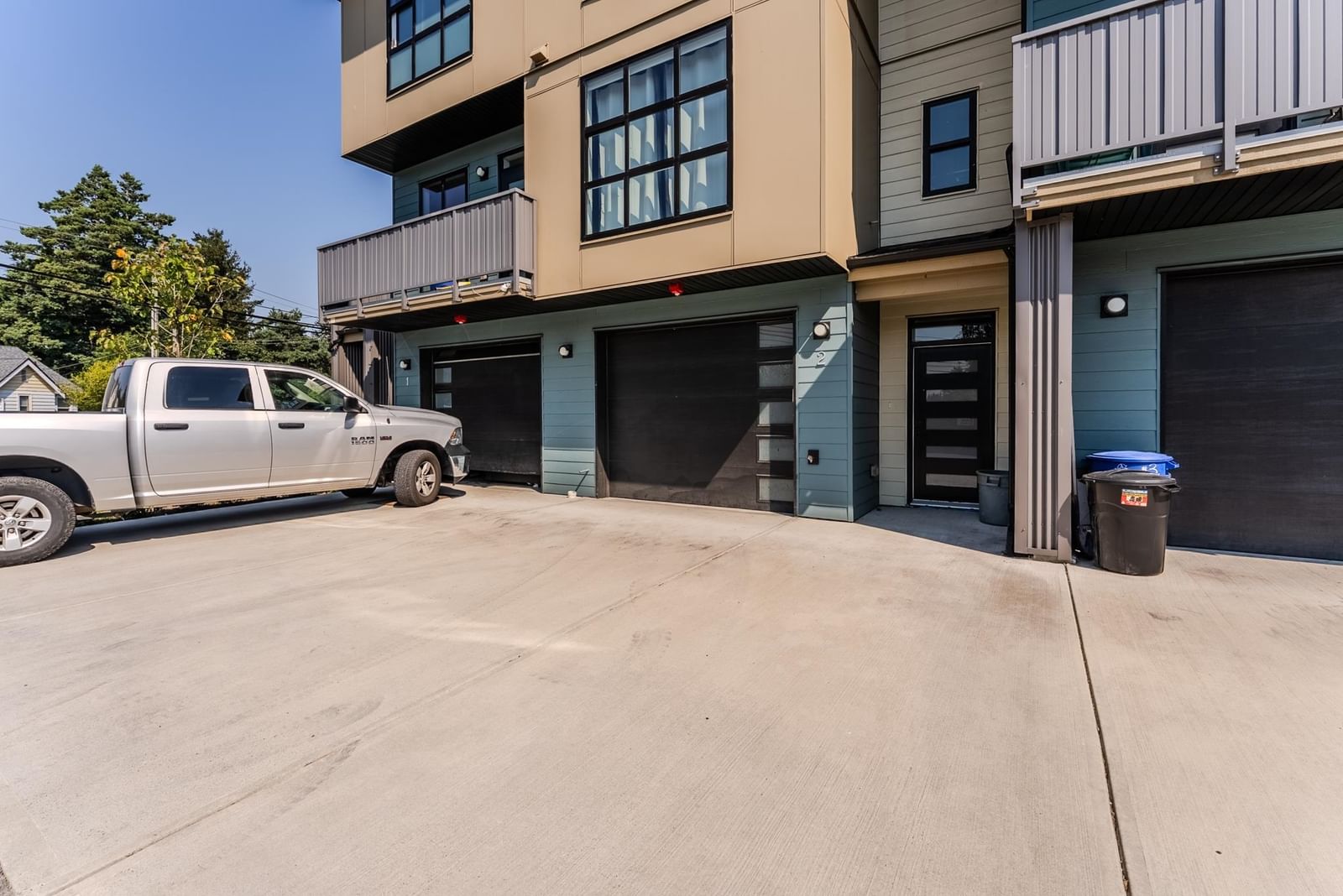 Listing Image 37