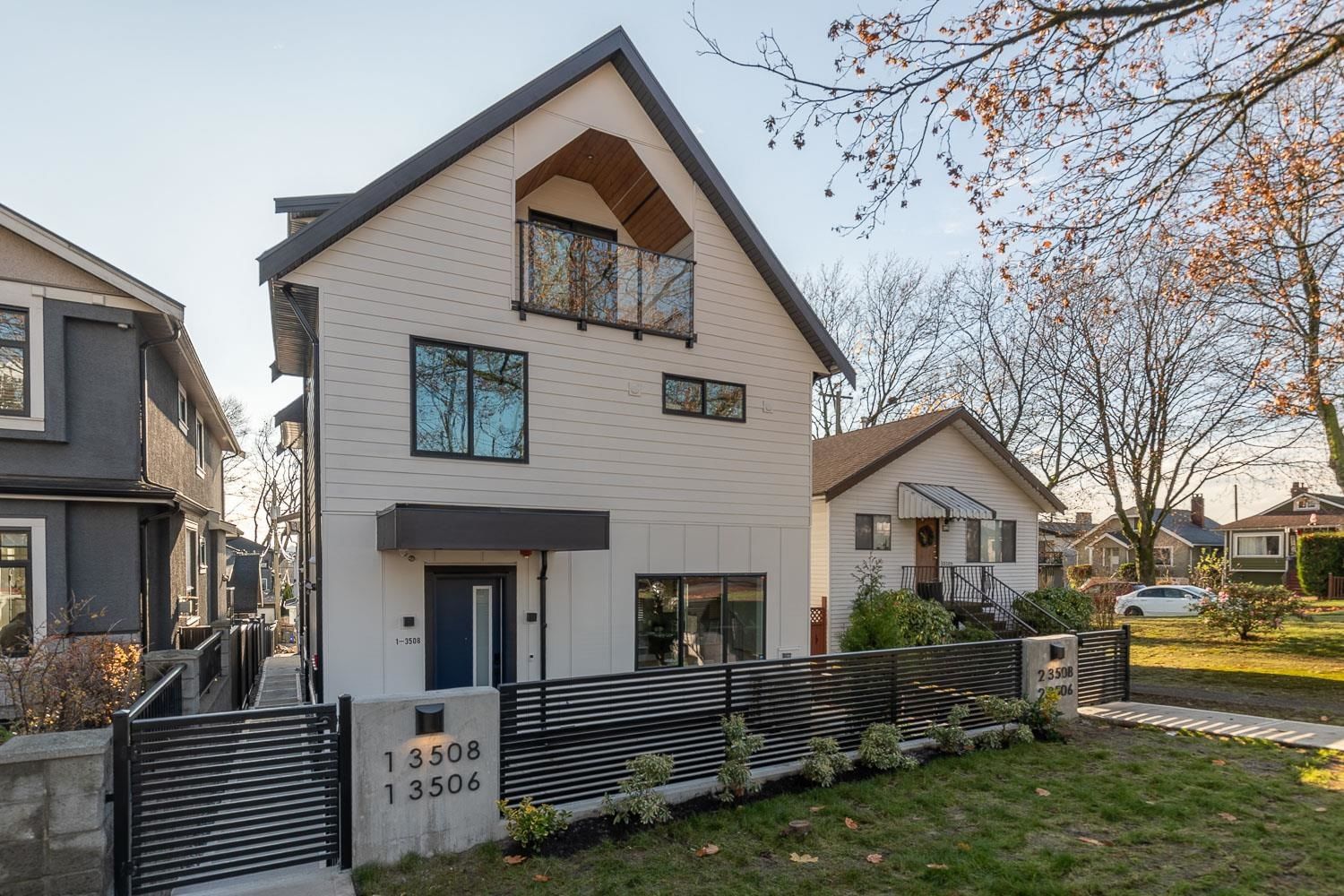 Listing Image 19