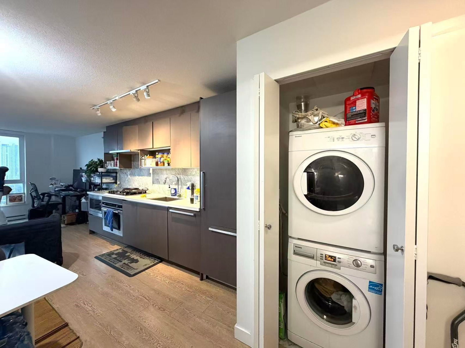 Listing Image 15