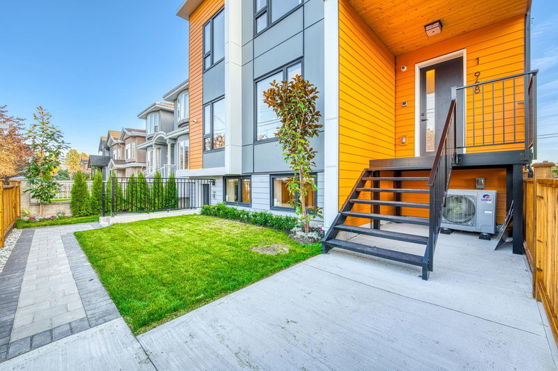 1 - 968 55th Avenue, Vancouver, V5X 1N9 | Image 2