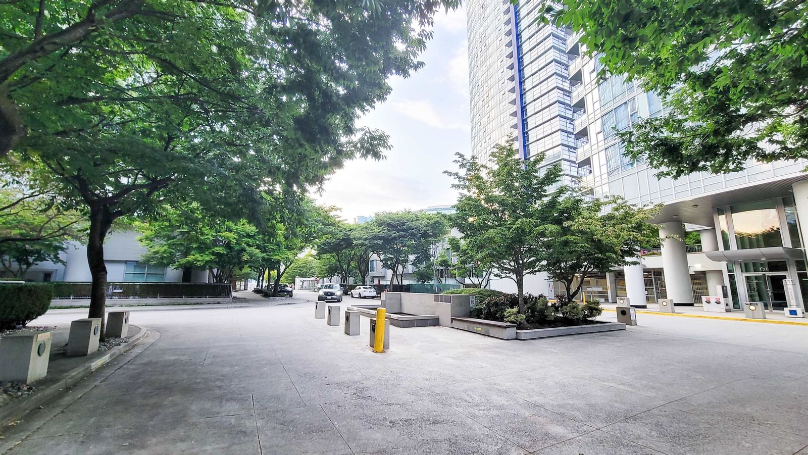Listing Image 21