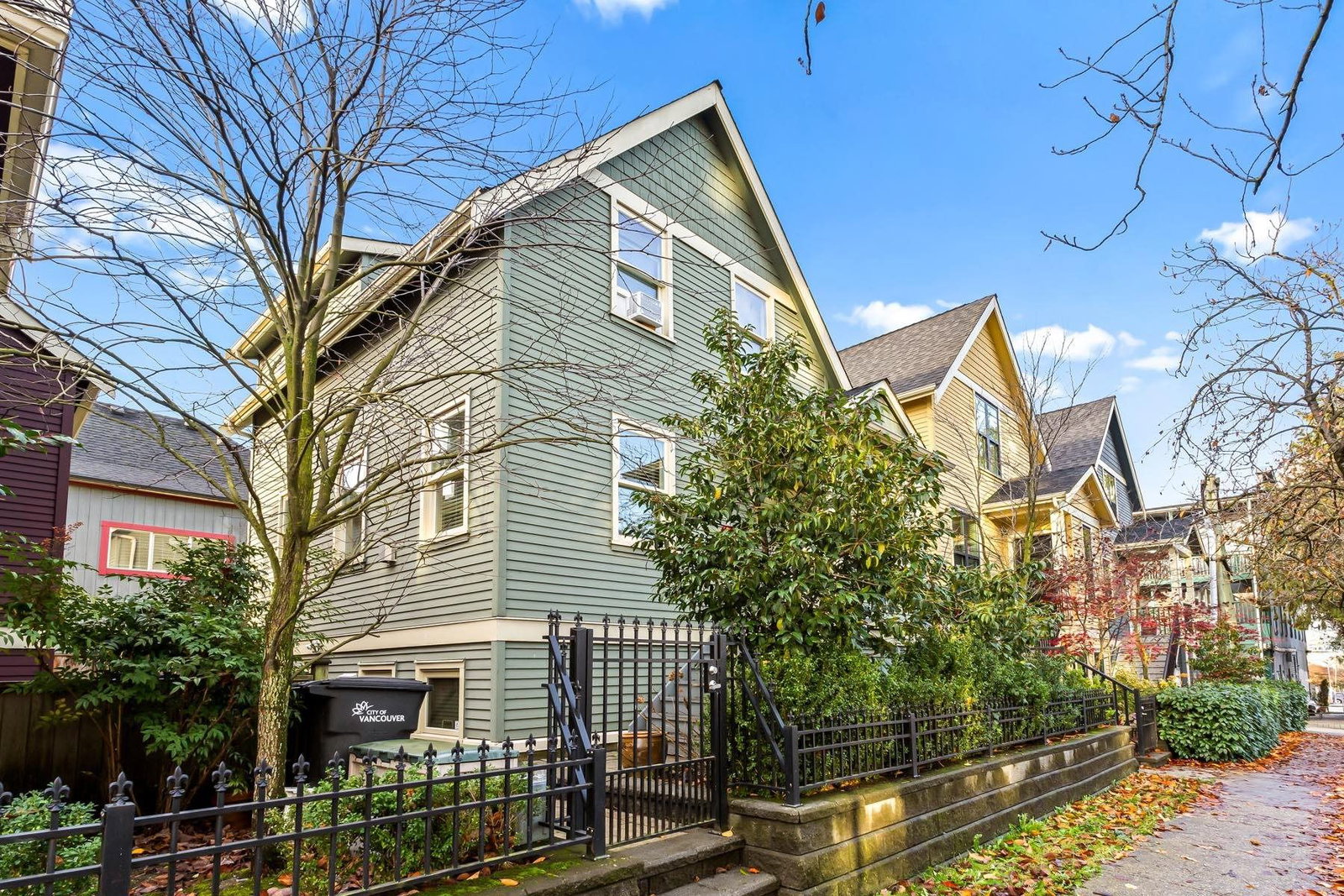 Listing Image 1