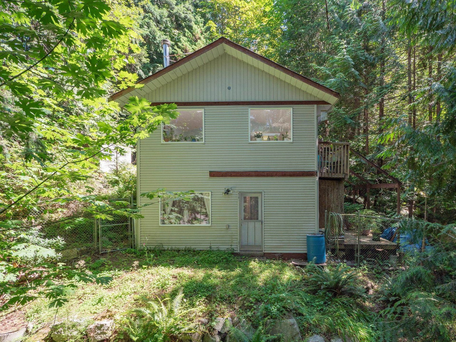 Listing Image 4