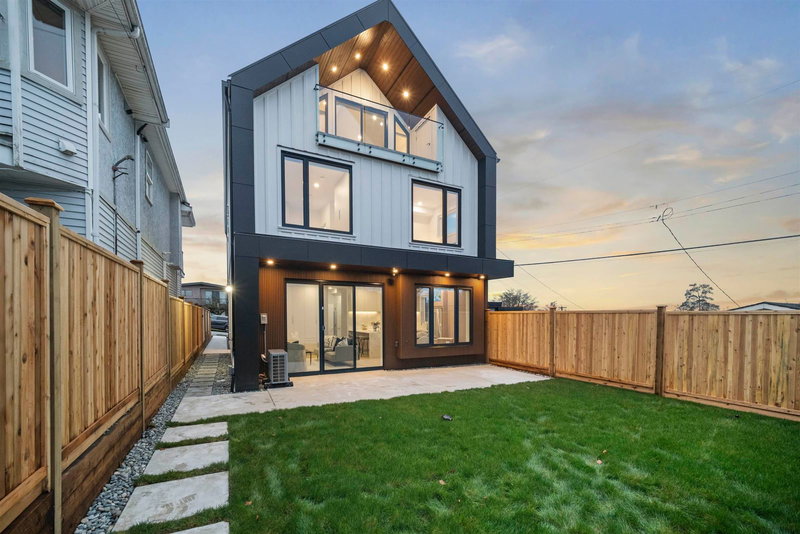 2 - 3623 Triumph Street, Vancouver, V5K 1V4 | Image 2