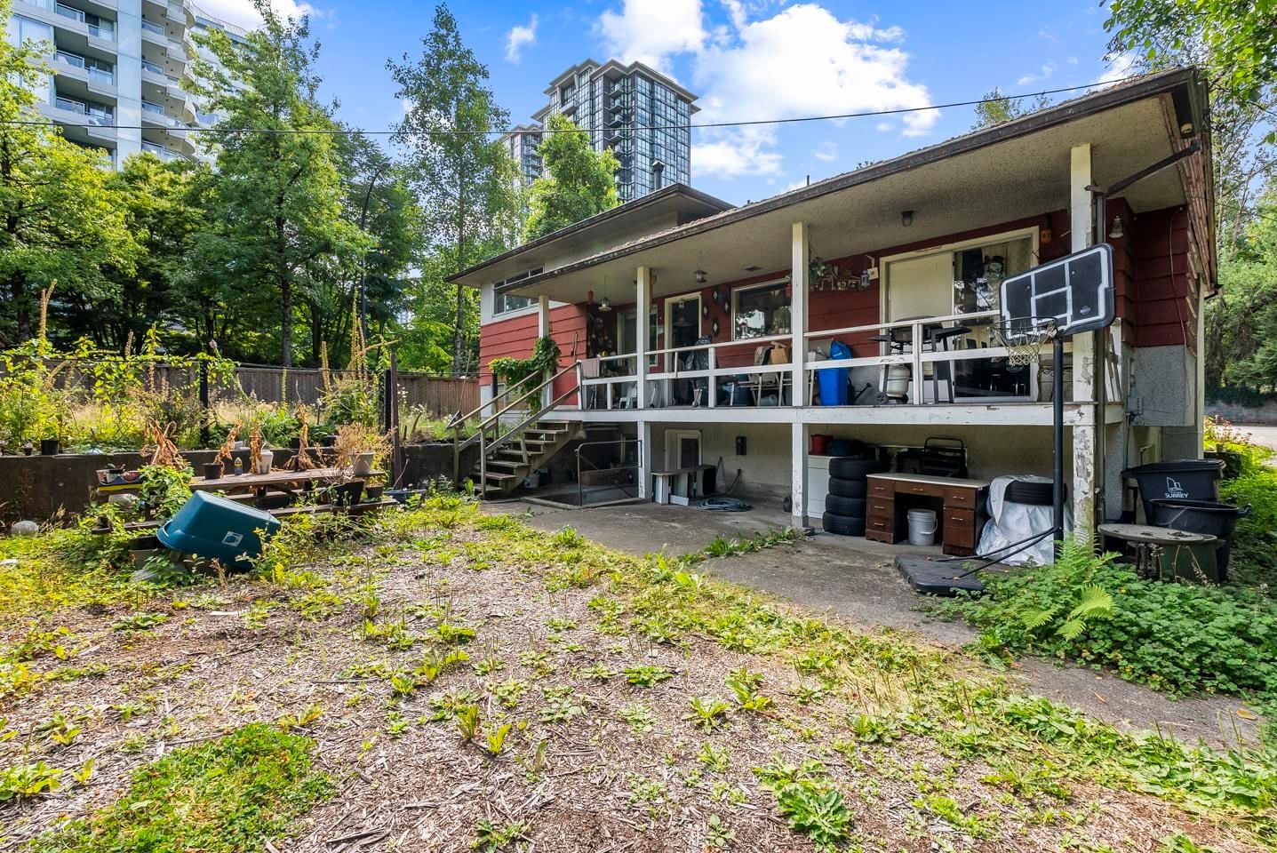 Listing Image 6