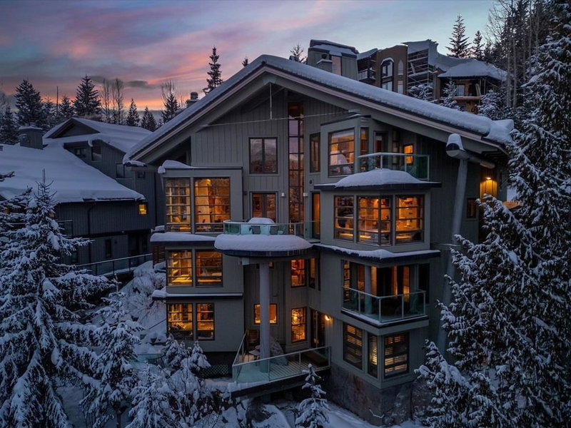 3359 Osprey Place, Whistler, V8E 0B8 | Image 3