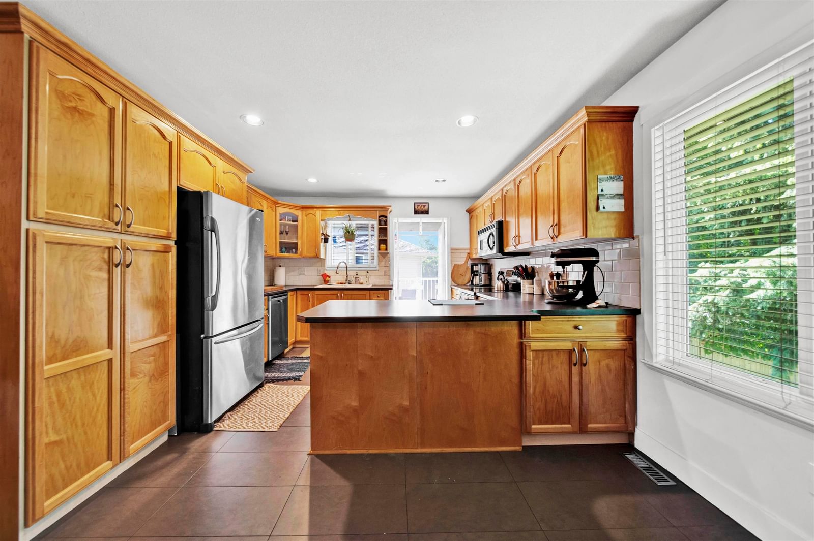Listing Image 18