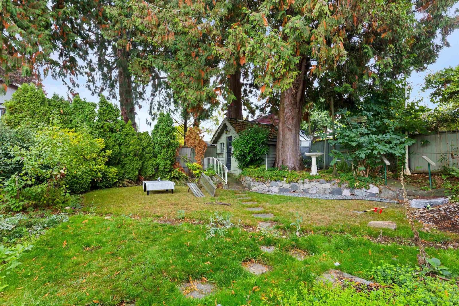 Listing Image 11