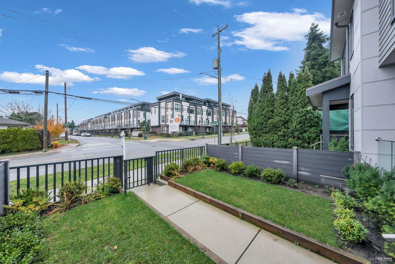 102 - 706 Smith Avenue, Coquitlam, V3J 2W7 | Image 3