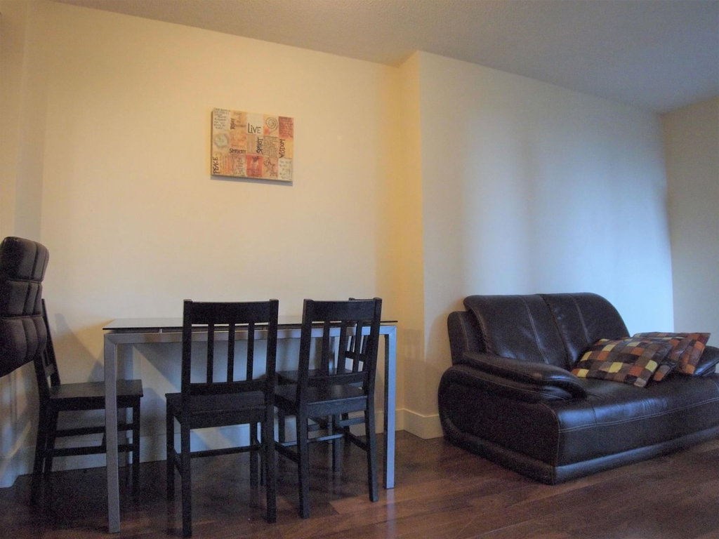 716 - 1088 Richards Street 4