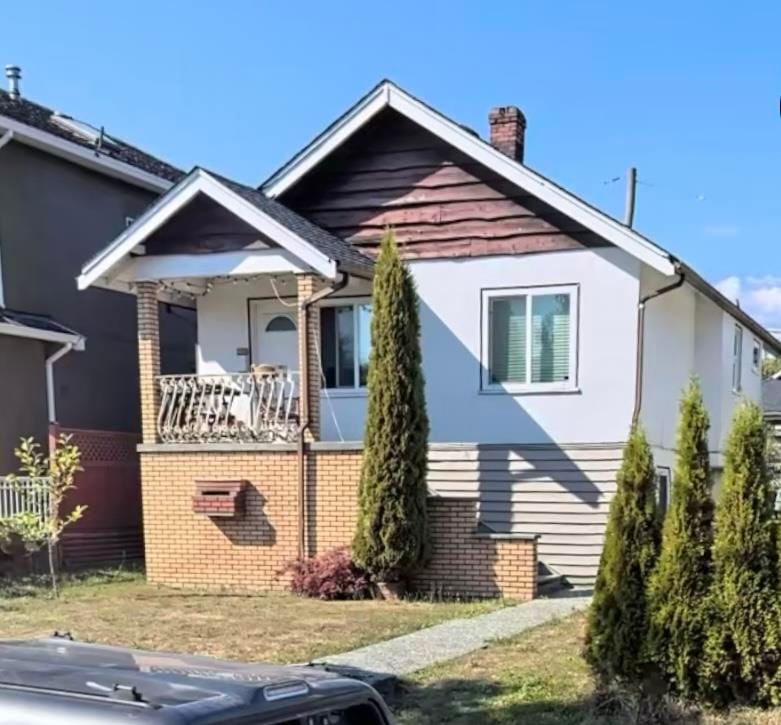 2881 Adanac Street, Vancouver, V5K 2N2 | Image 2