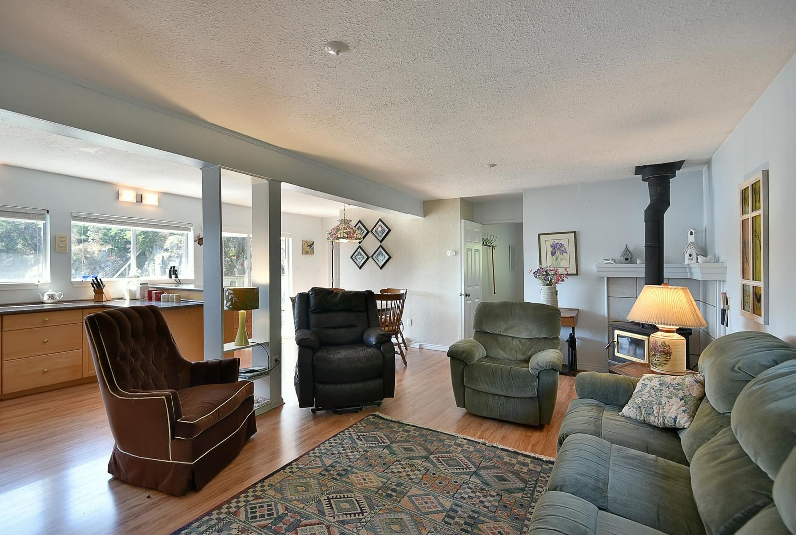 Listing Image 8
