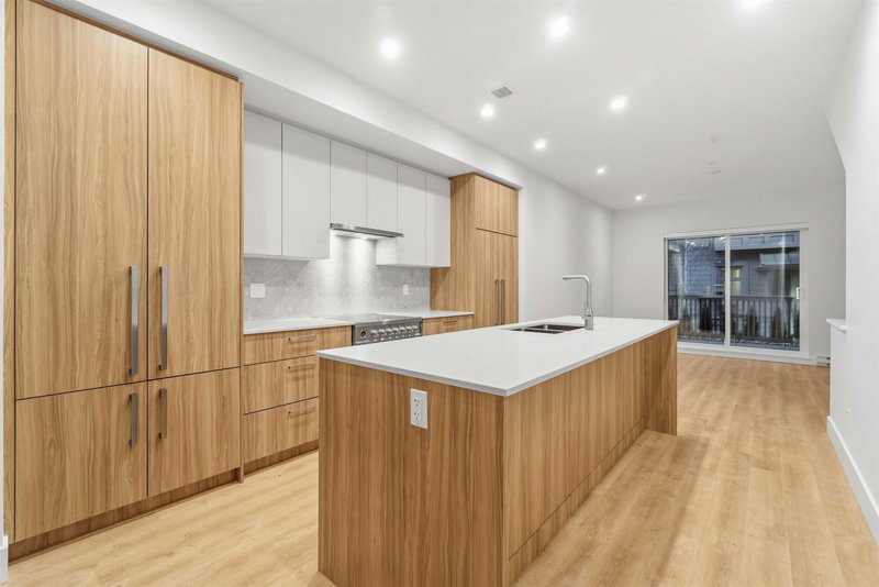 107 - 2320 Emery Court, North Vancouver, V7J 0G3 | Image 3