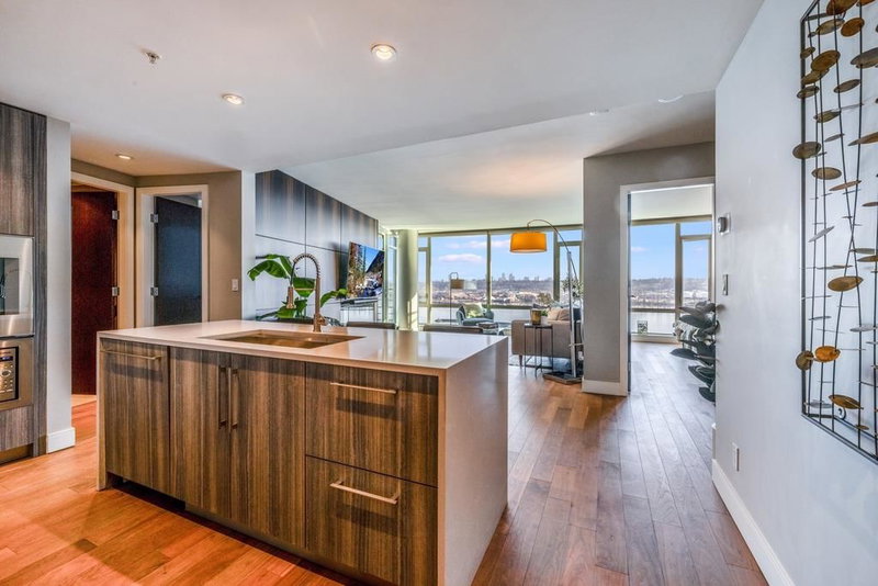 1406 - 210 Salter Street, New Westminster, V3M 0J9 | Image 3