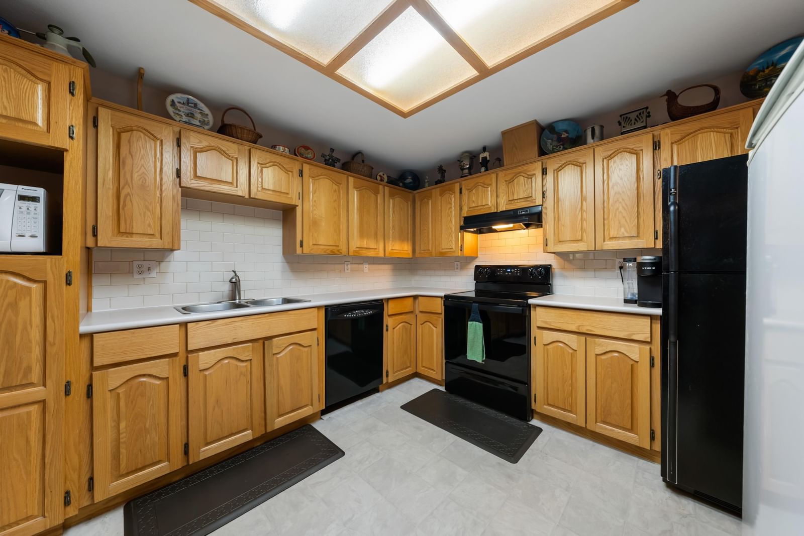Listing Image 14