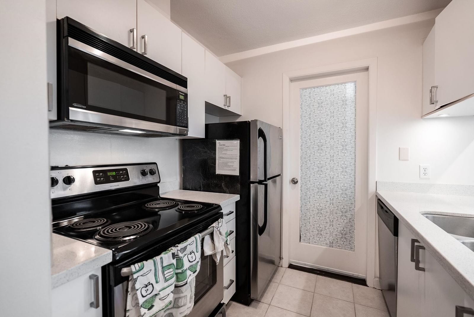 Listing Image 14