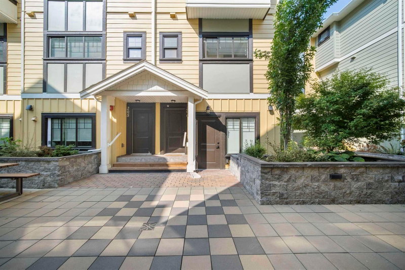 205 - 80 Elgin Street