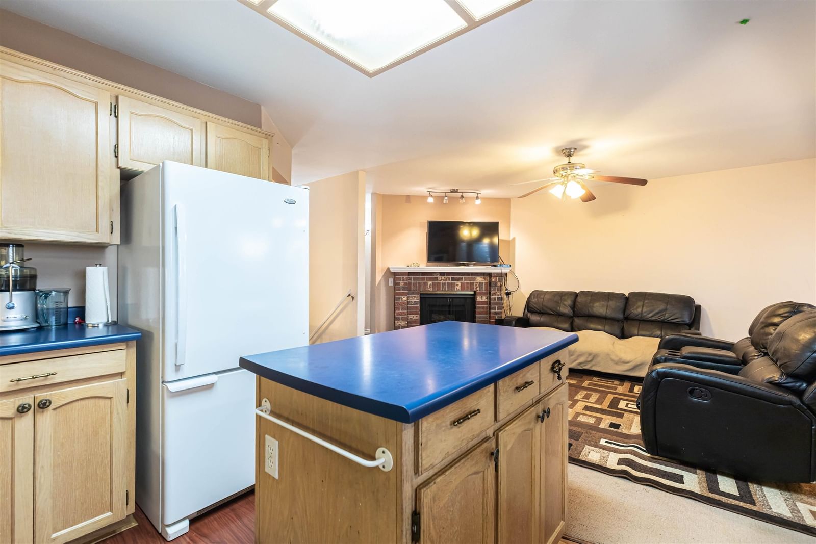 Listing Image 14