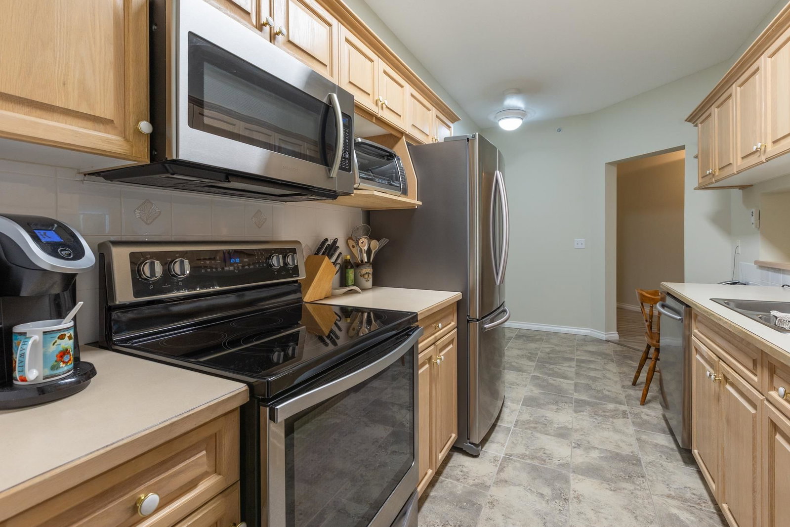 Listing Image 12