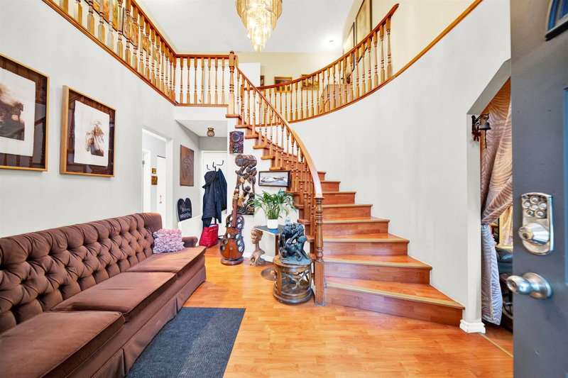 7893 Cumberland Street, Burnaby, V3N 3Y6 | Image 2