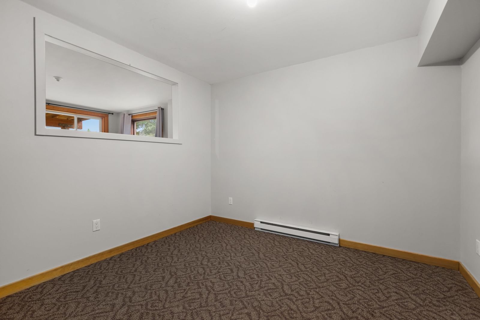 Listing Image 28