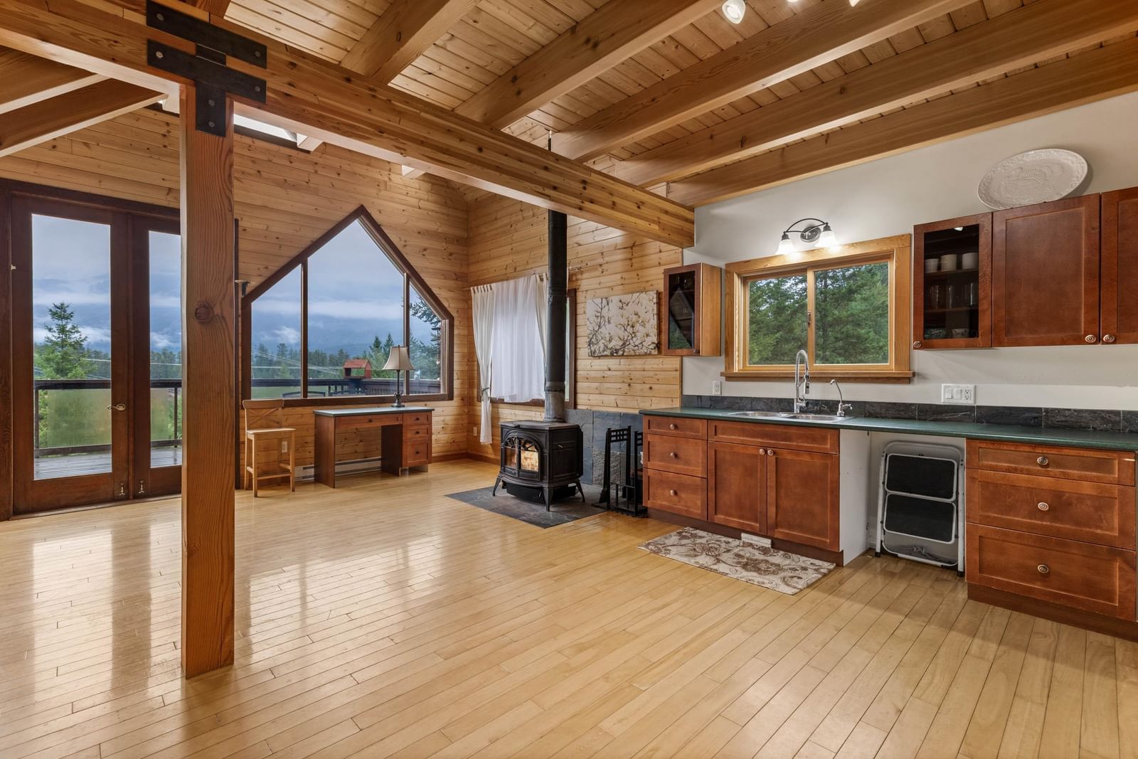 Listing Image 9