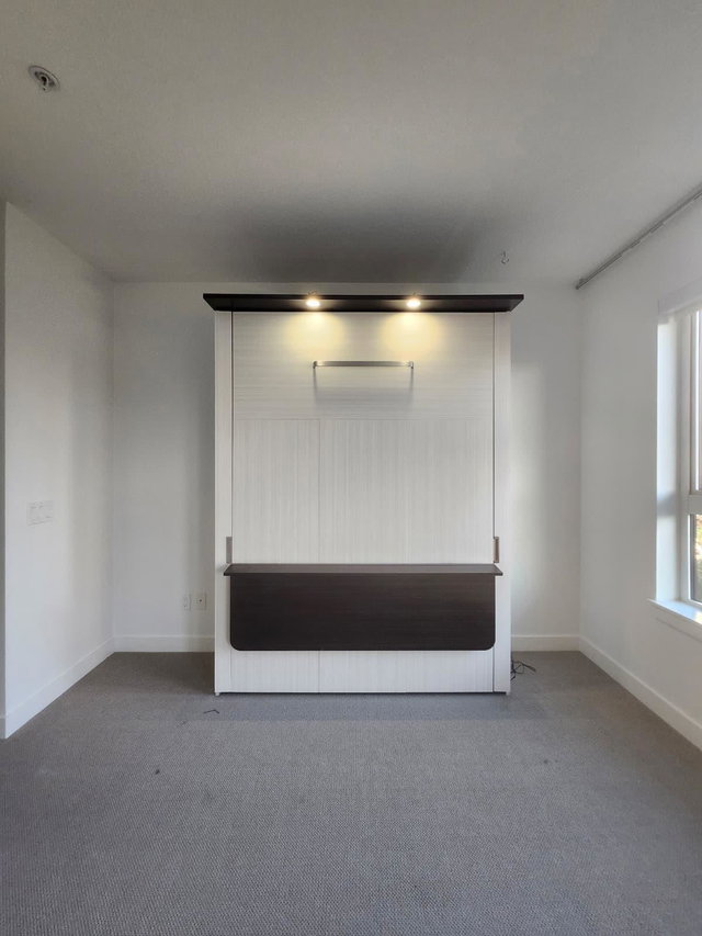 313 - 111 3rd Street E