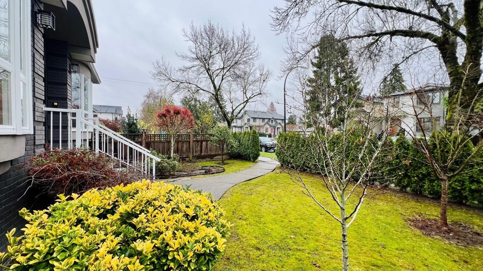 Listing Image 12