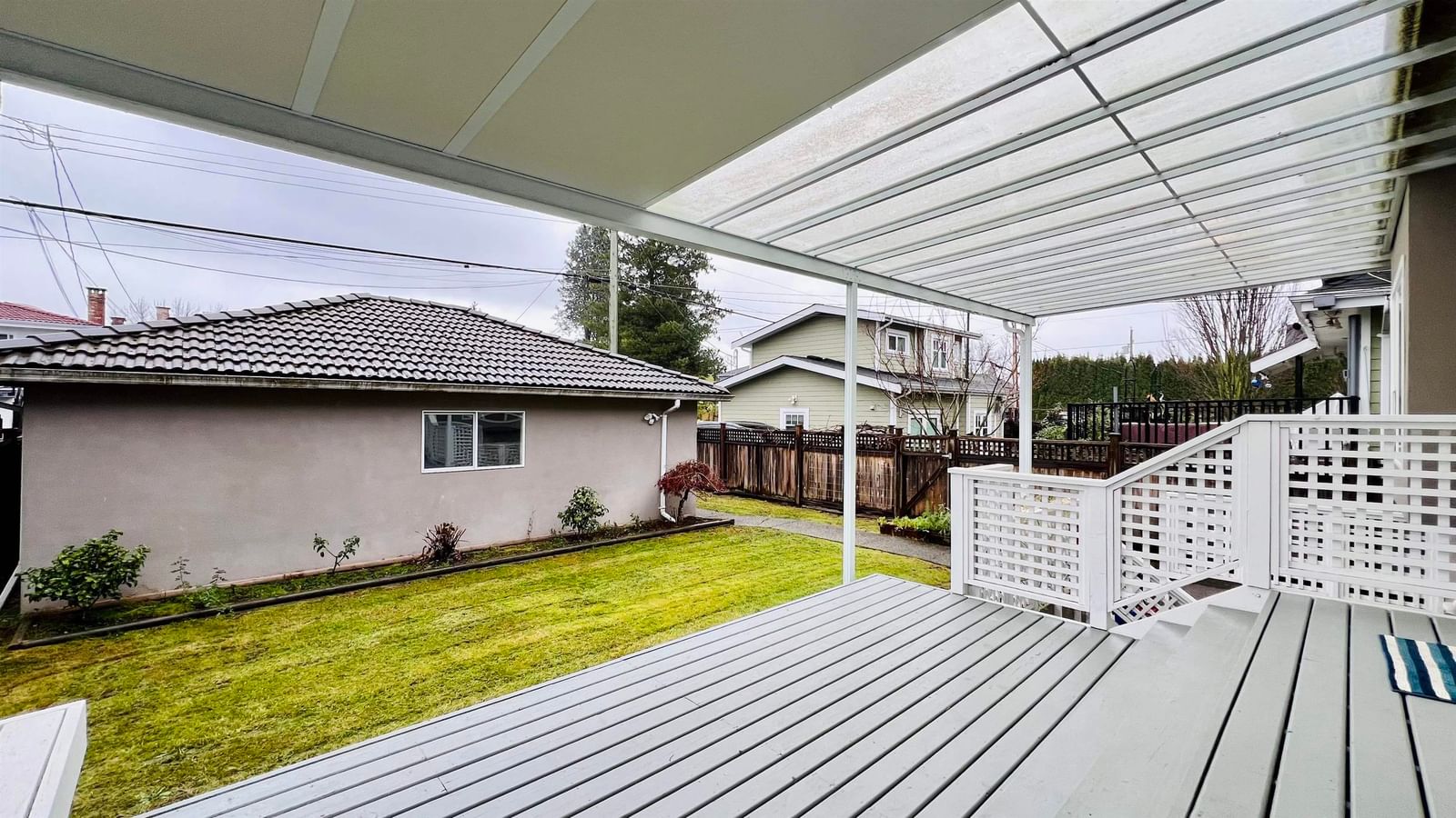 Listing Image 8