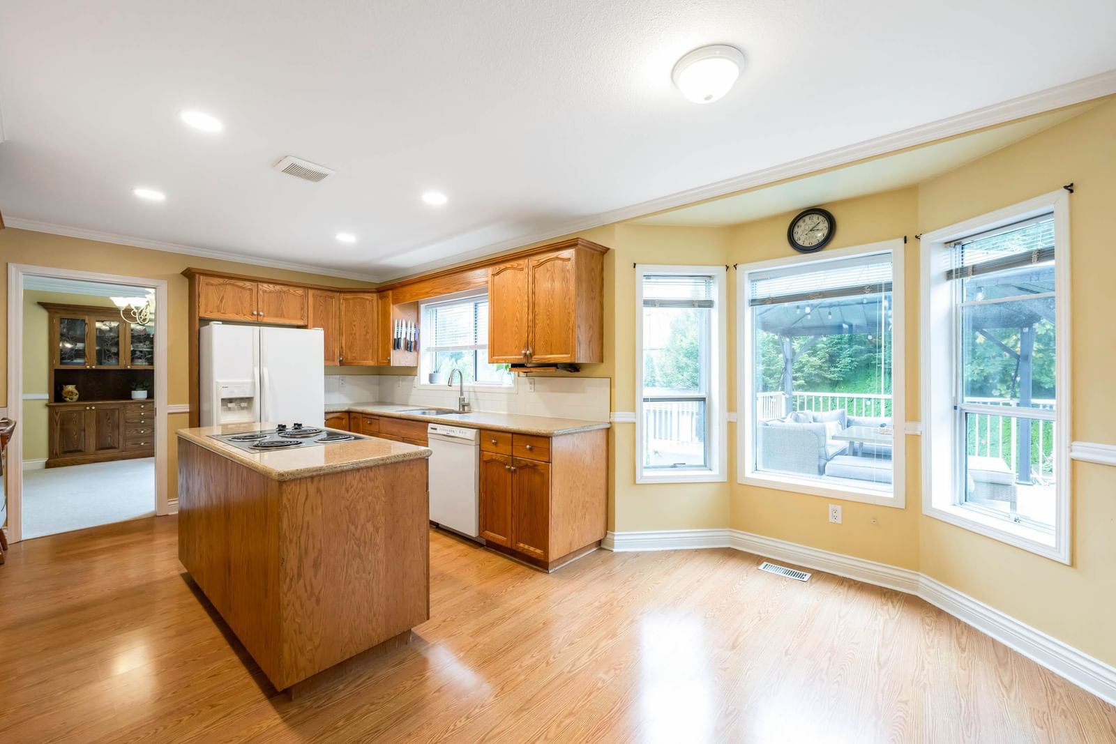 Listing Image 15