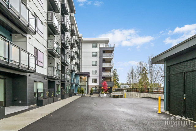 418 - 33886 Pine Street