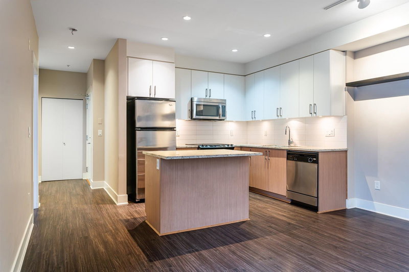 109 - 55 Eighth Avenue, New Westminster, V3L 0E8 | Image 2