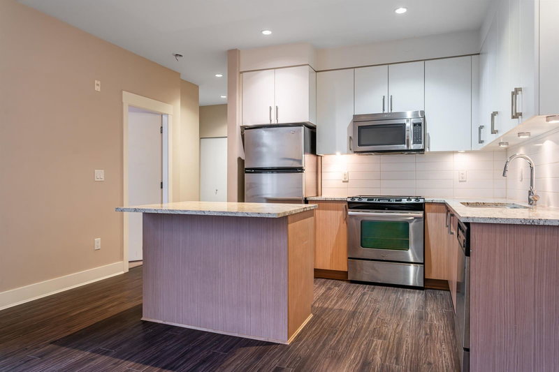 109 - 55 Eighth Avenue, New Westminster, V3L 0E8 | Image 3