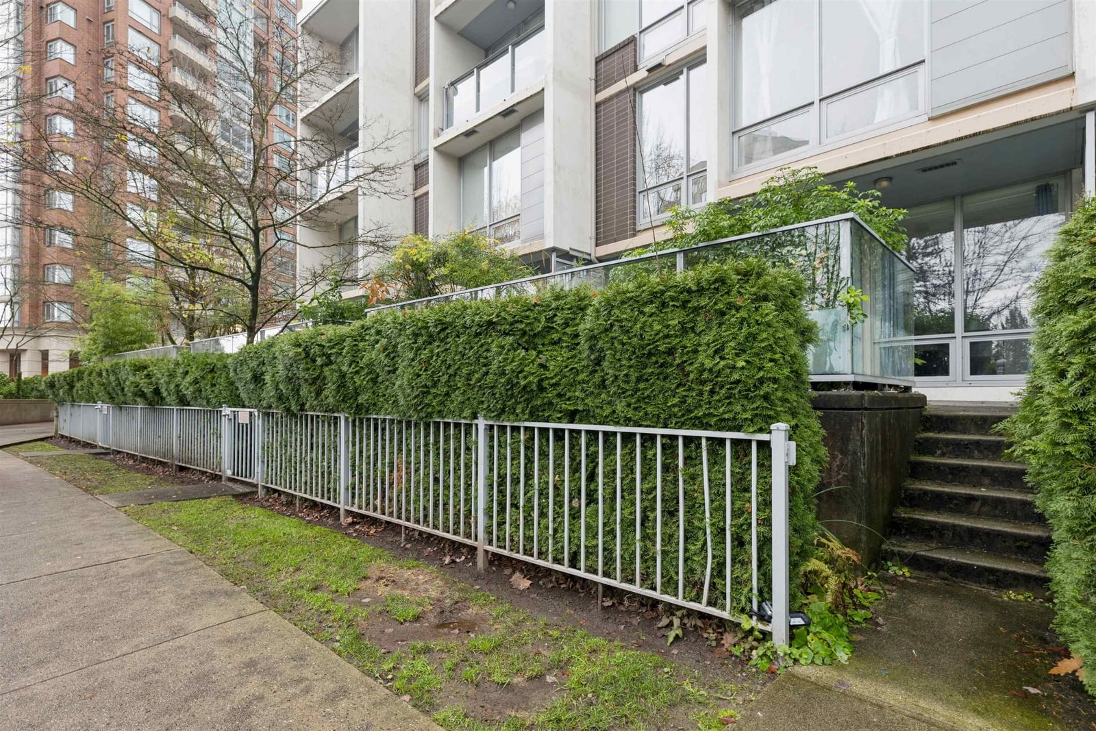 Listing Image 20