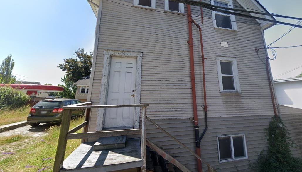 Listing Image 10