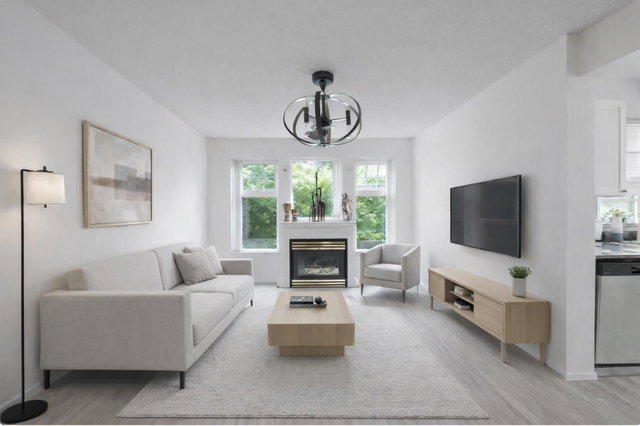 313 - 3085 Primrose Lane