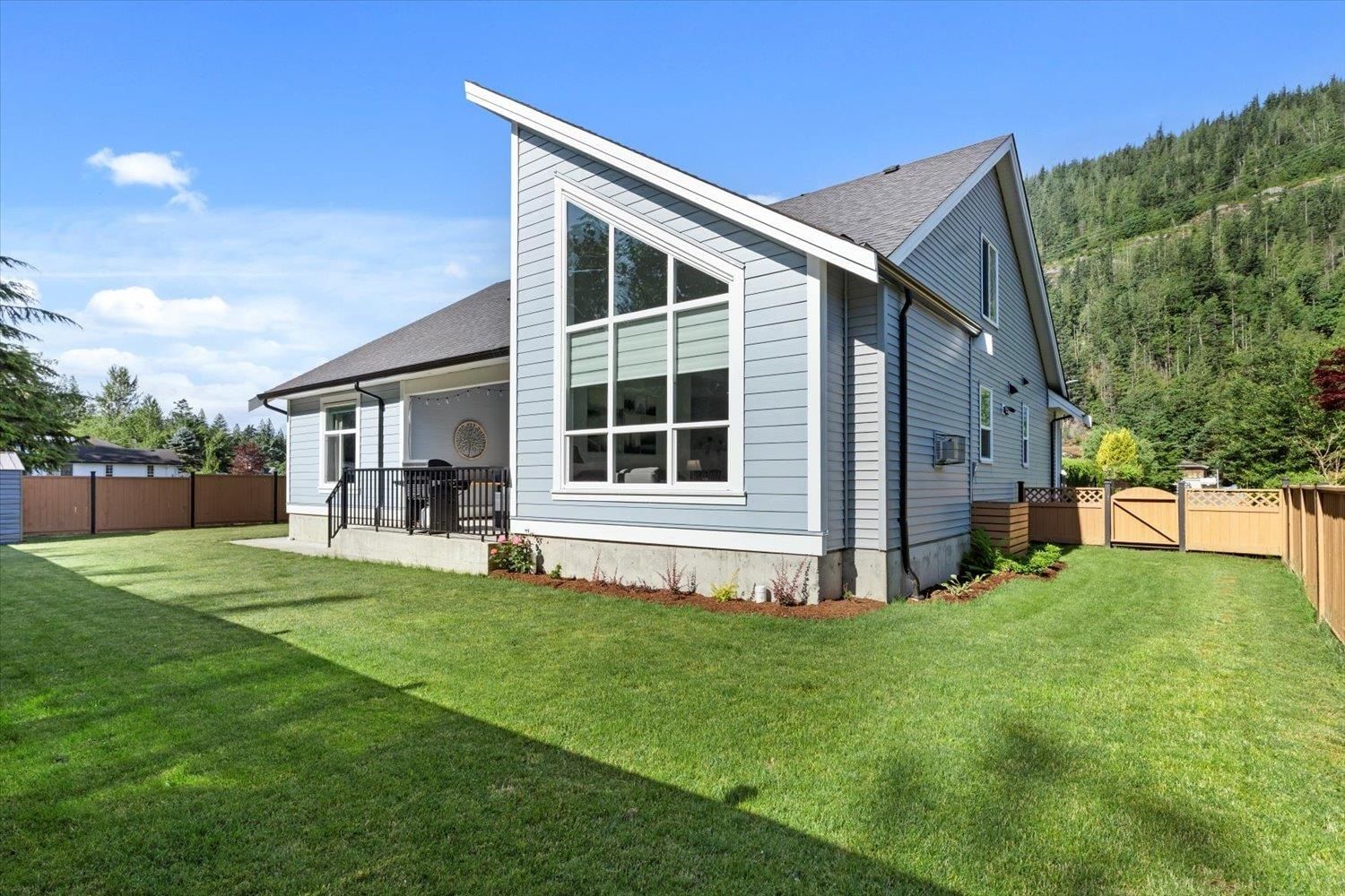Listing Image 11