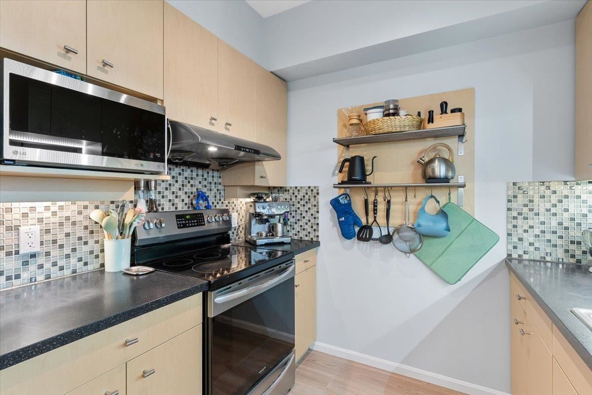 Listing Image 15
