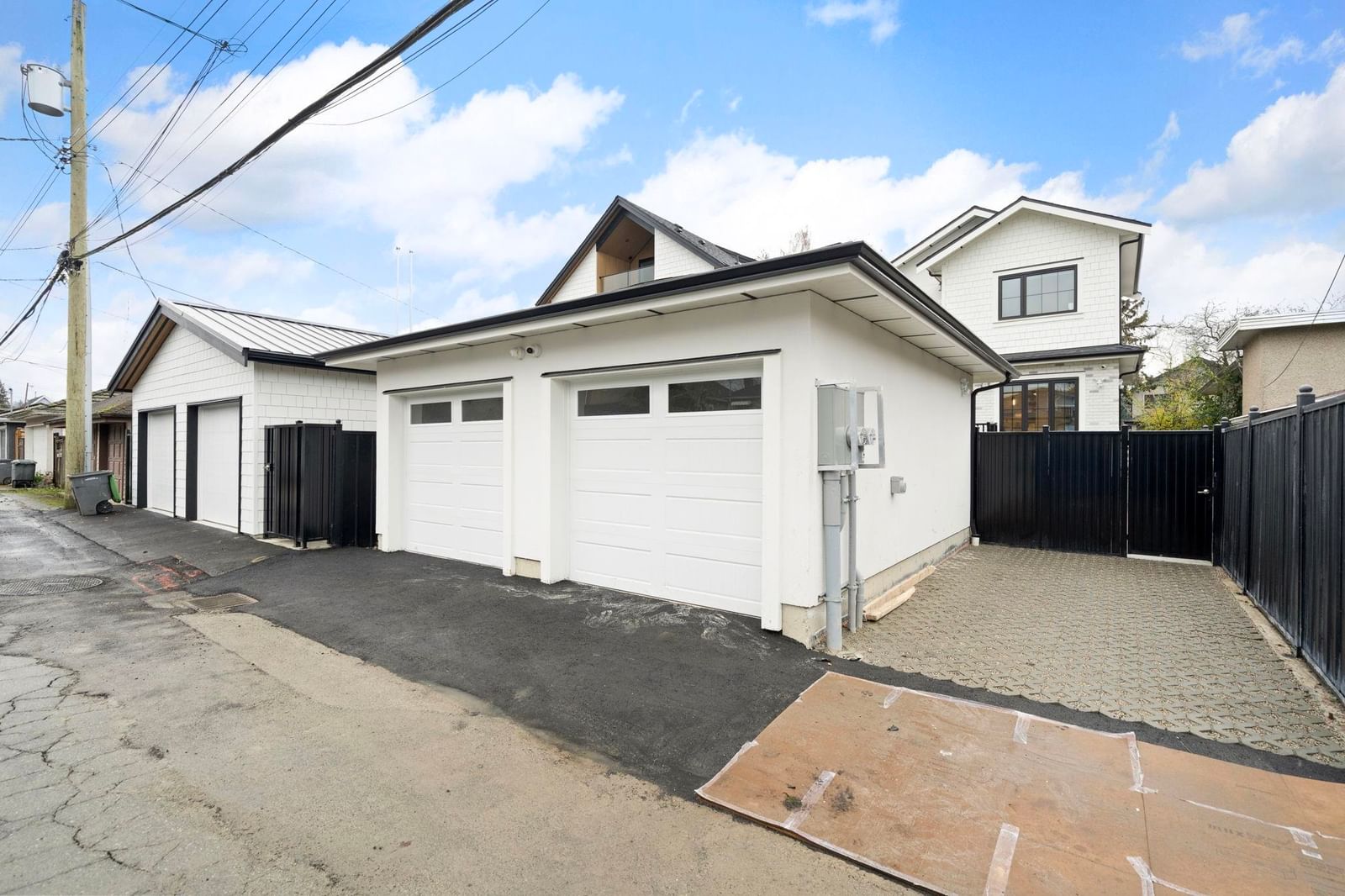 Listing Image 33