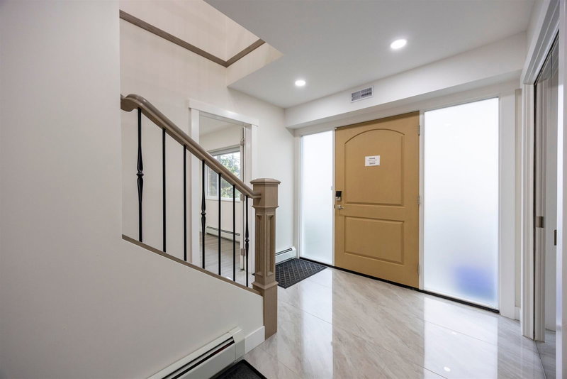 3881 Napier Street, Burnaby, V5C 3E6 | Image 3