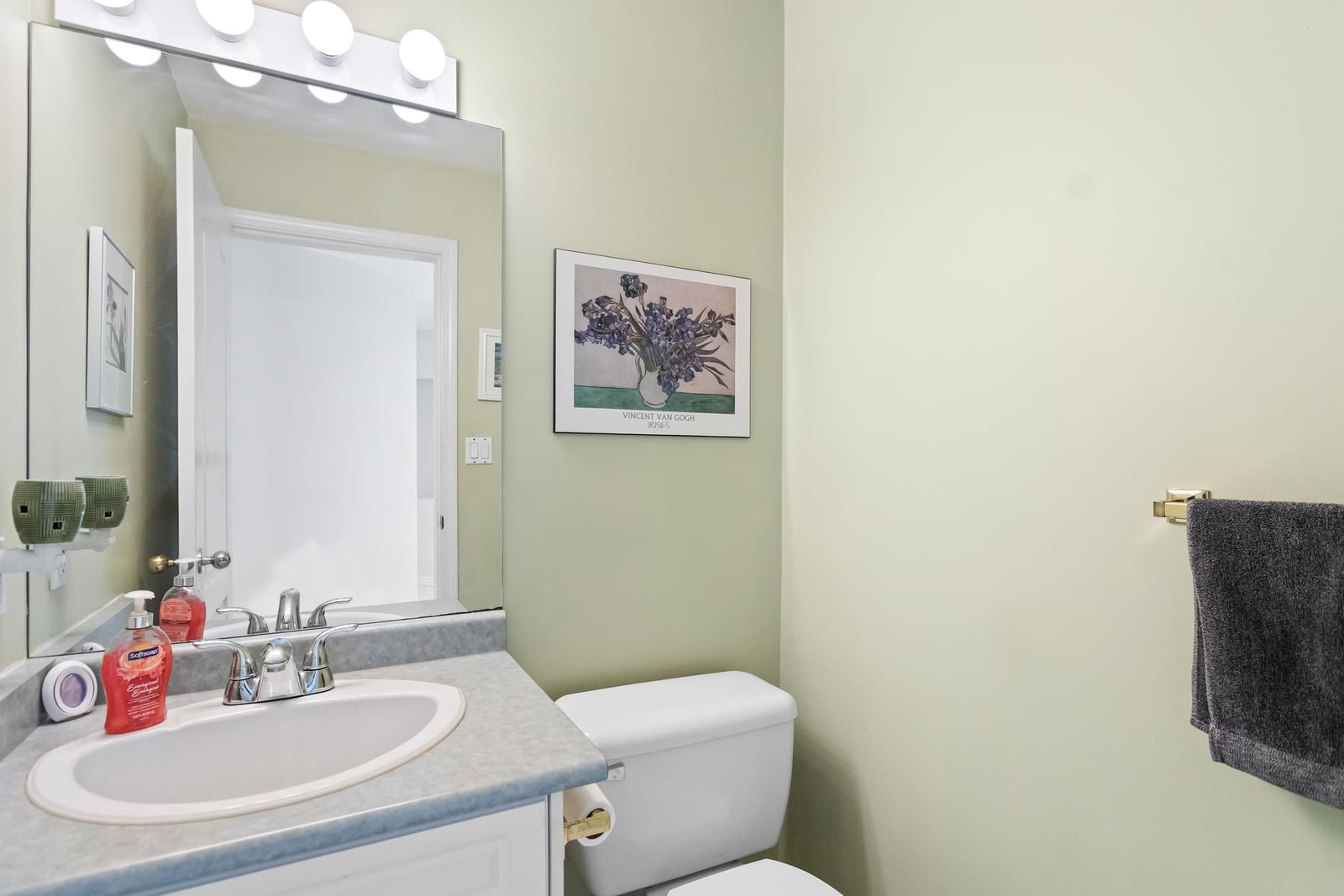 Listing Image 19