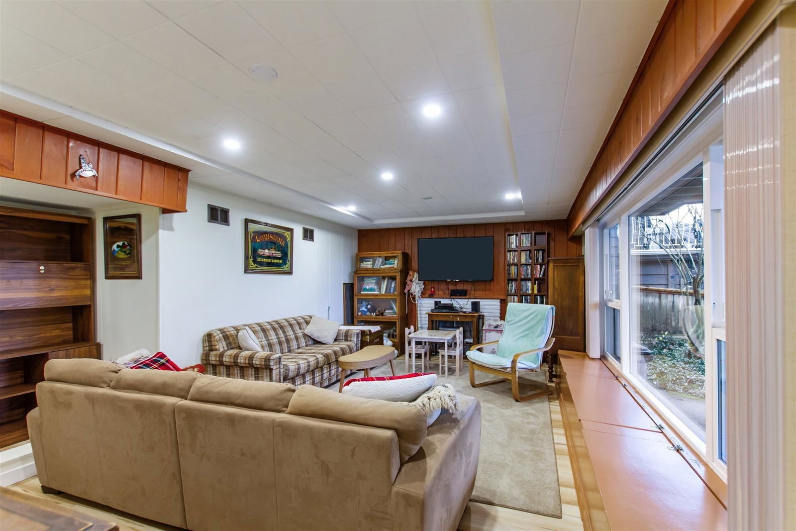 Listing Image 18