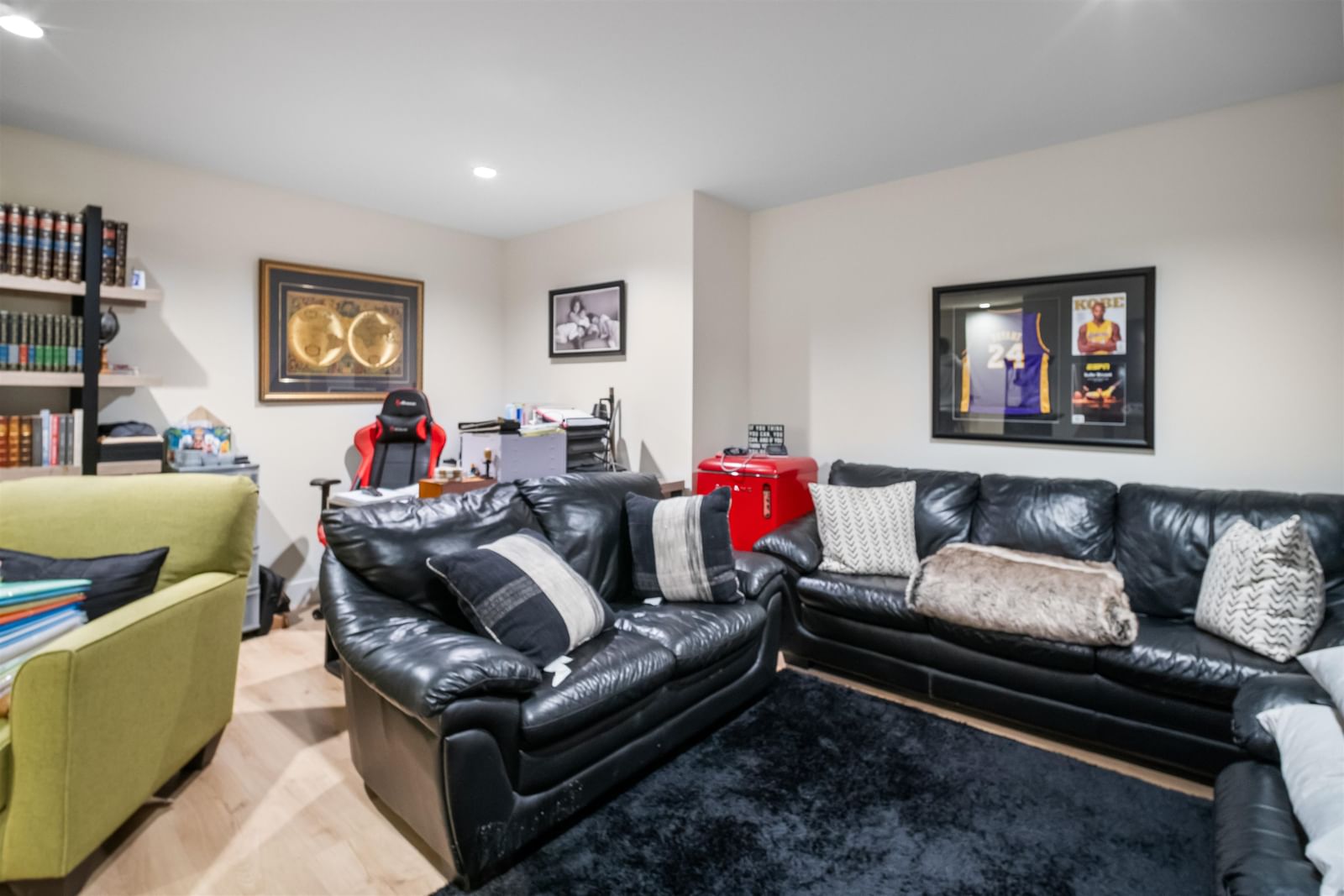 Listing Image 31