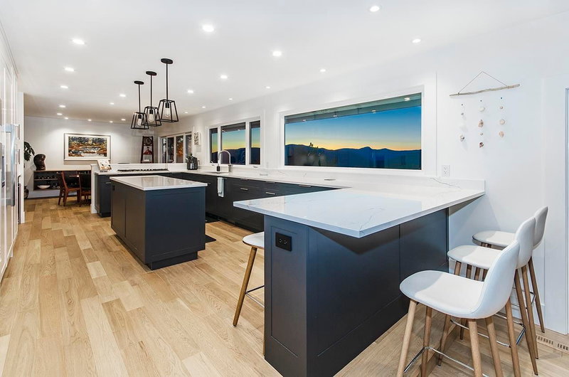 5237 Timberfeild Road, West Vancouver, V7W 2Y5 | Image 3