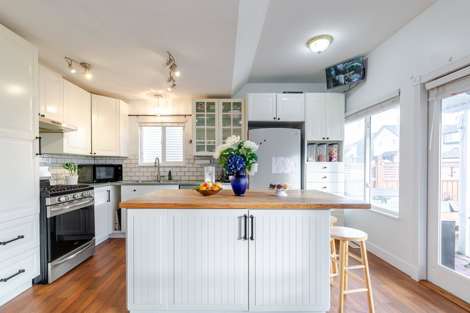 Listing Image 19