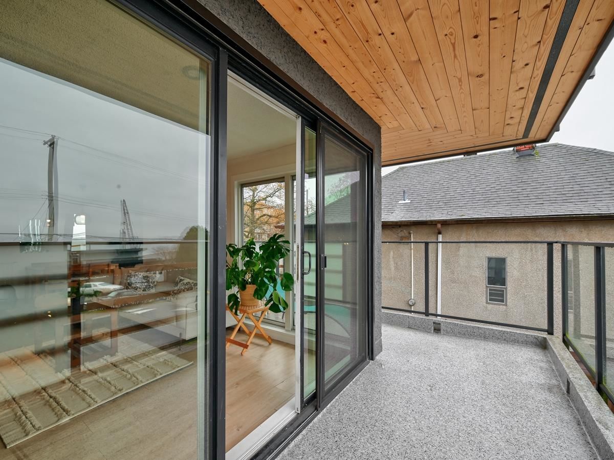 Listing Image 11
