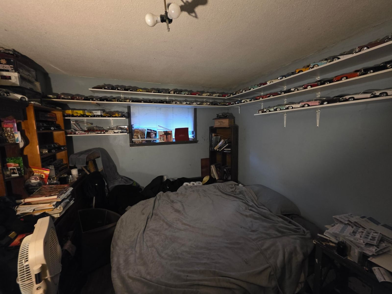 Listing Image 12